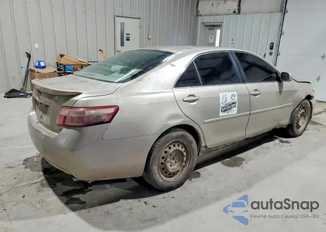 2007 Toyota Camry Ce z USA, uszkodzony, nr VIN 4T1BE46K67U077626